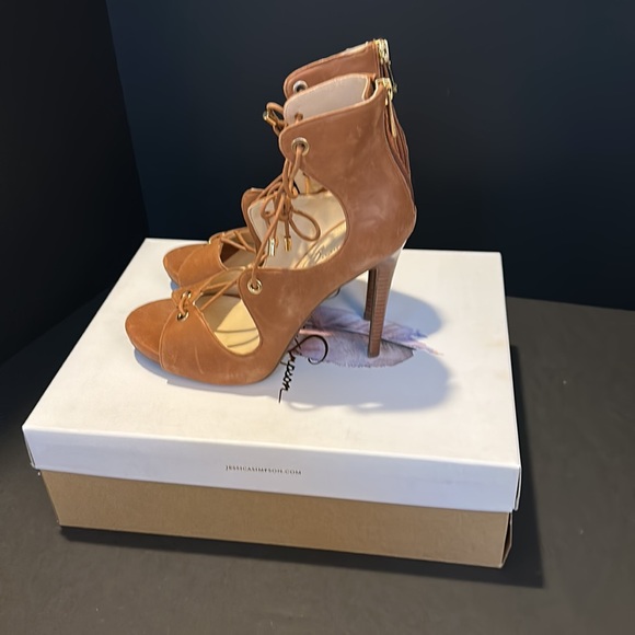 NEW- Jessica Simpson Stiletto Women’s size 7 Brown/camel & Gold. NIB z - Picture 3 of 6